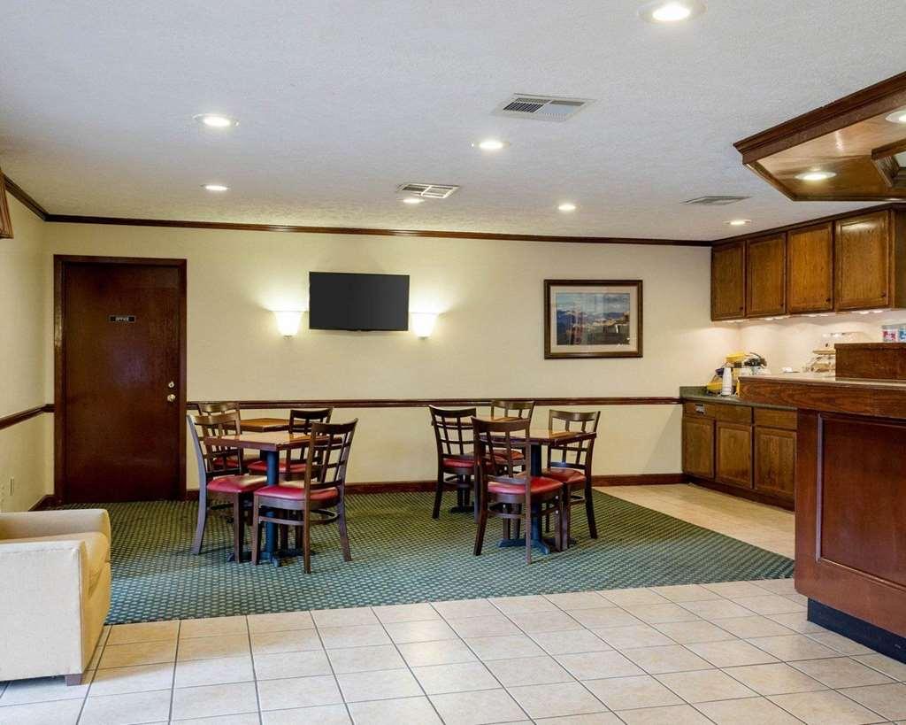 Econo Lodge Kosciusko Ресторан фото